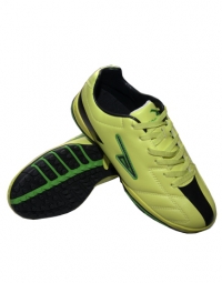 для игры на искусственном покрытии